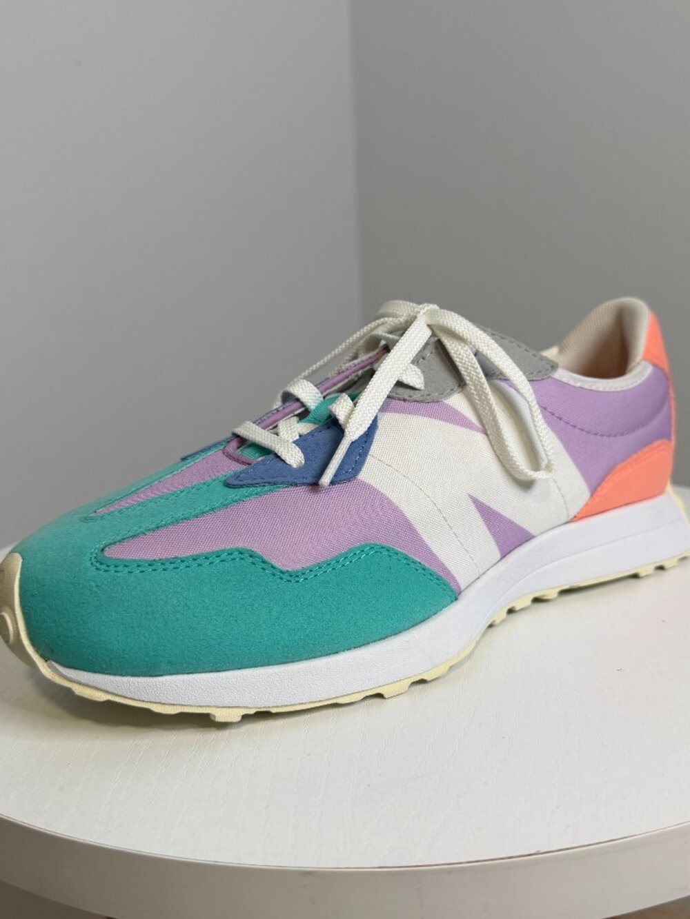 New Balance Lavender, Teal Shoes - Size 7W